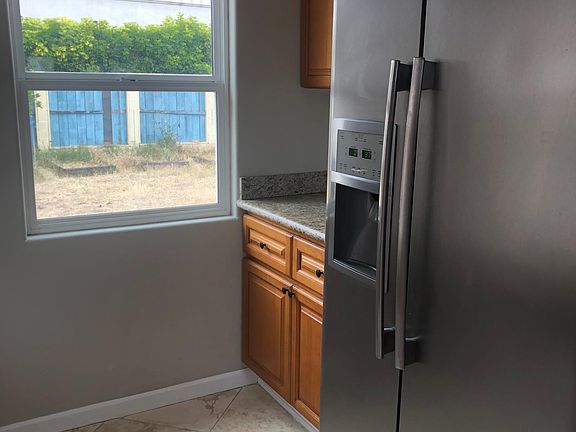Small pantry/breakfast nook off of kitchen