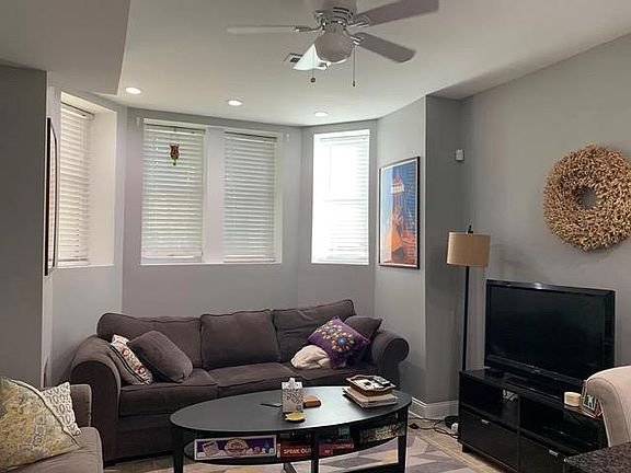 3rd image of 3444 W Parker Ave #Gu