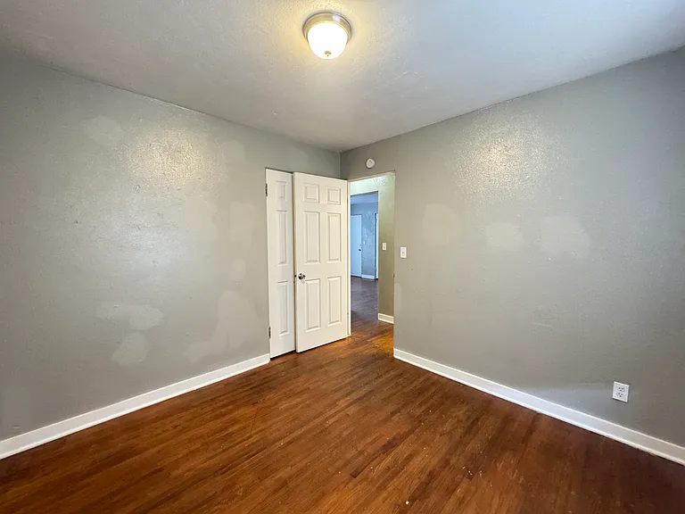 2030 NW 25th St #2 — Photo 19