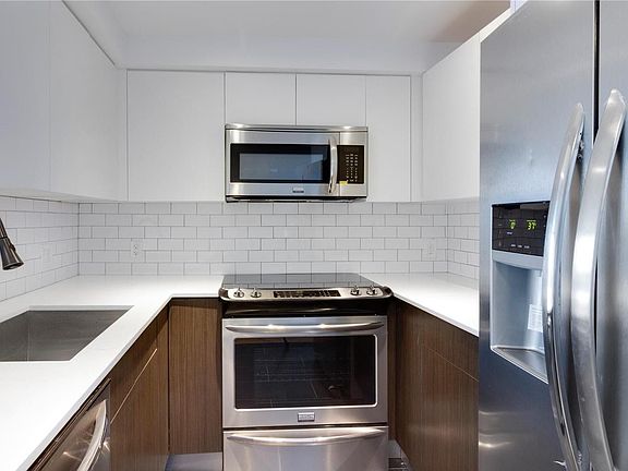 3rd image of 1200 West Ave APT 1231