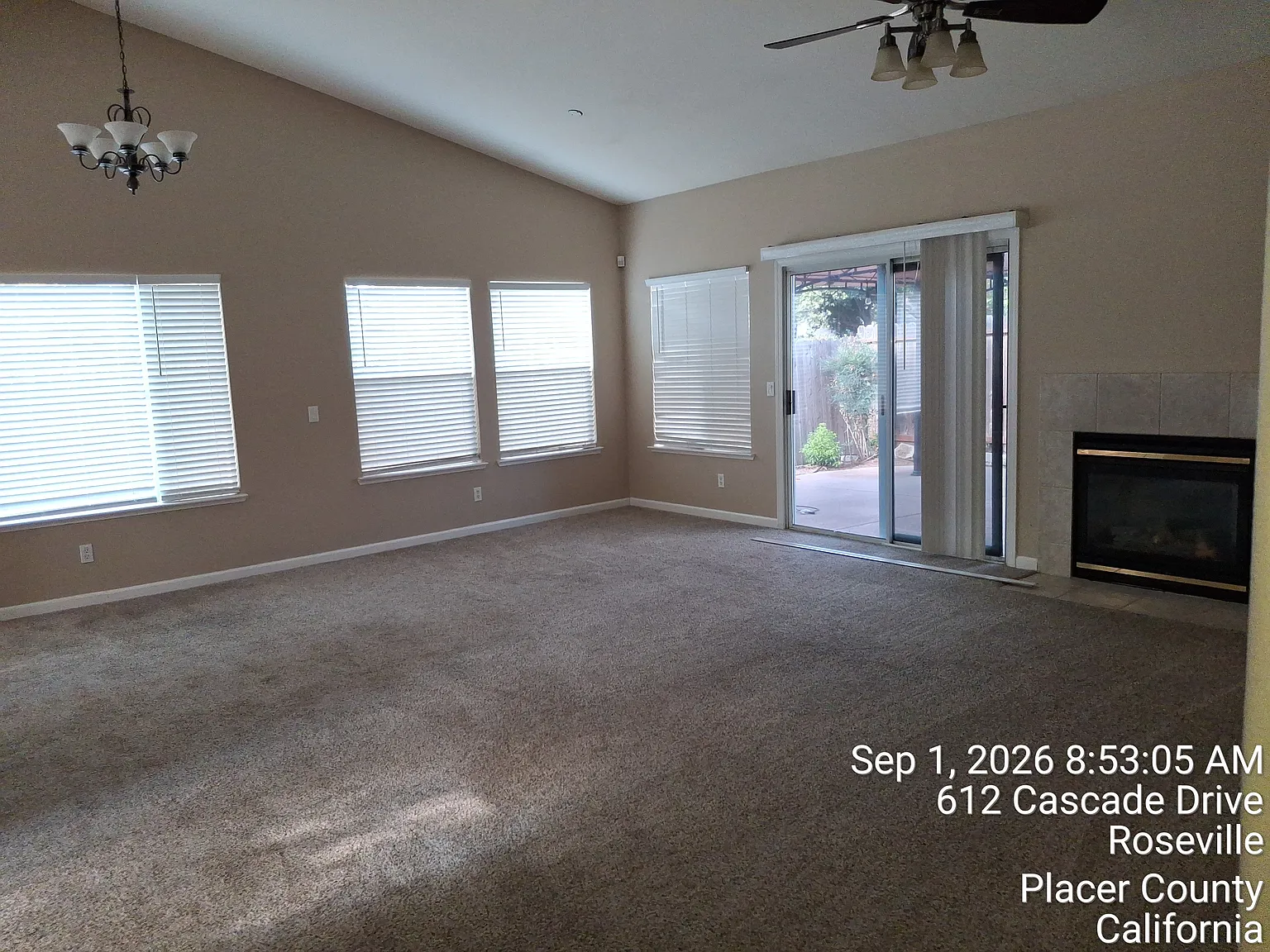 3 bed, 1328 sqft, $2,700 — Photo 4