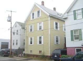 115 Pleasant St, Gloucester, MA 01930