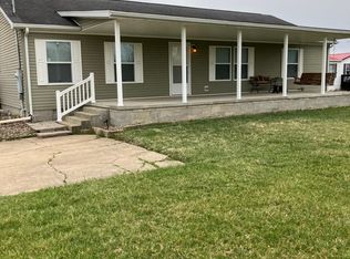 233 Beale Meadow Rd, Gallipolis Ferry, WV 25515