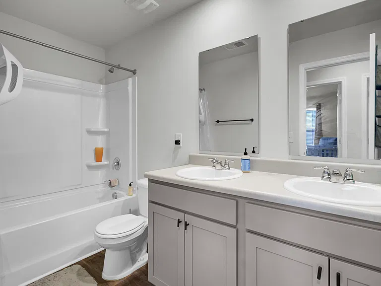 102 Rosefield Ct — Photo 10