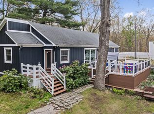 221 Shady Oak Dr, Michiana Shores, IN 46360