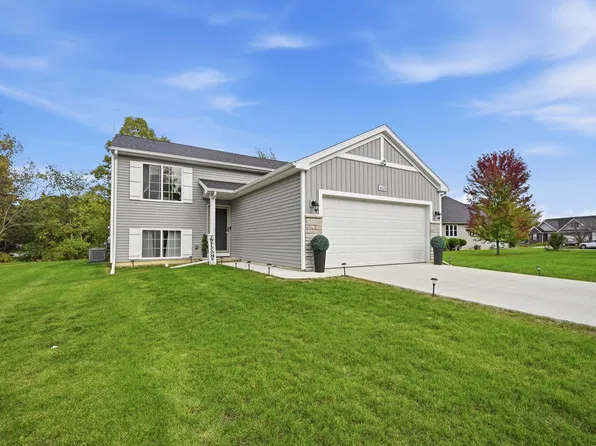 4425 Spring Meadows Ct, Burton, MI 48519