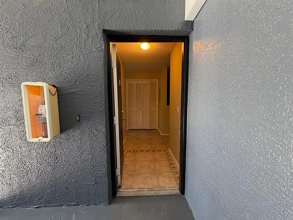 Building Photo - 4240 Pershing Pointe Pl #7