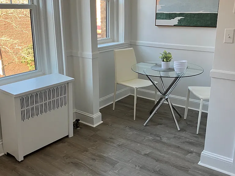 72 Strathmore Rd #5B — Photo 3