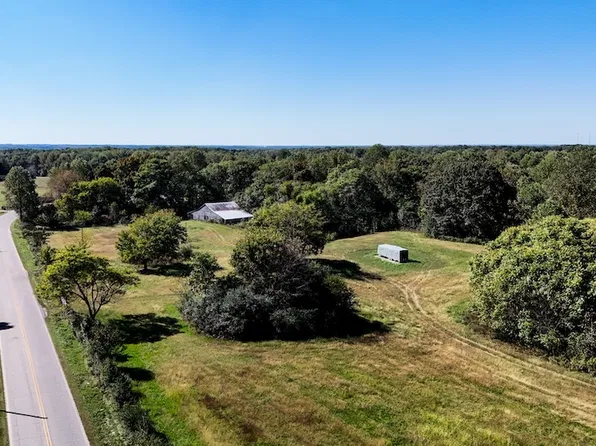9062 Dry Creek Rd, Mount Pleasant, TN 38474