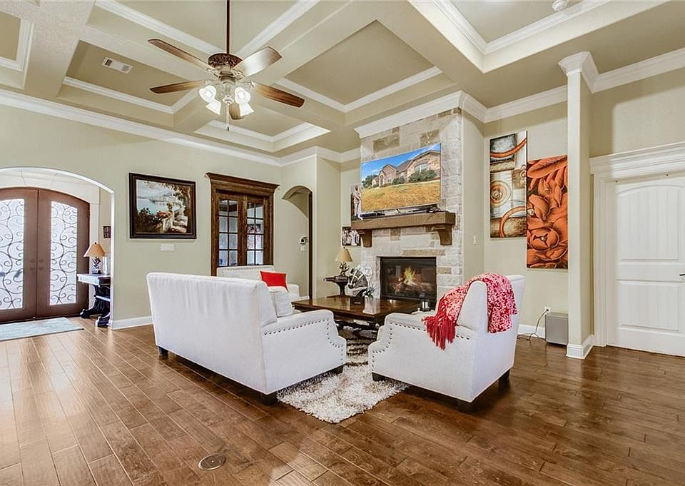 1st image of 4402 Twin Oak Ct