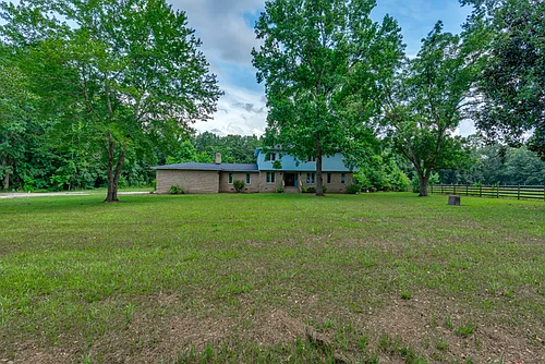 400 Derby Ln Photo 1