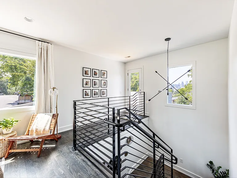1015 Glenview Dr — Photo 22