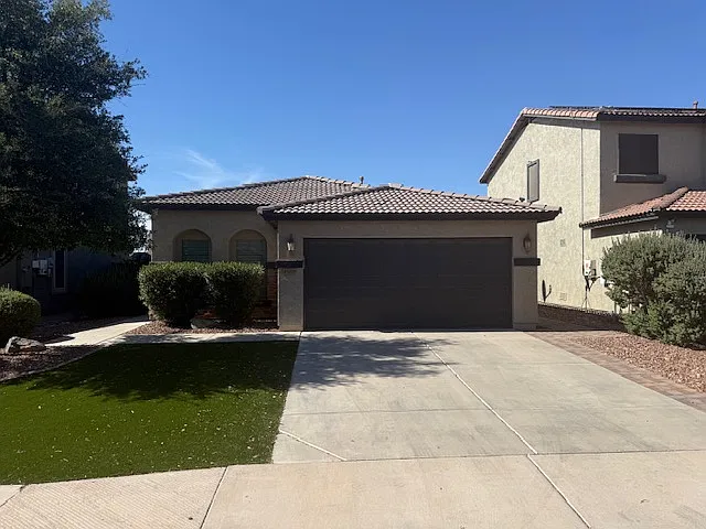 3 bed, 1653 sqft, $2,250 — Photo 2