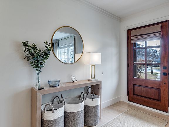 4th image of 6737 Ravendale Ln