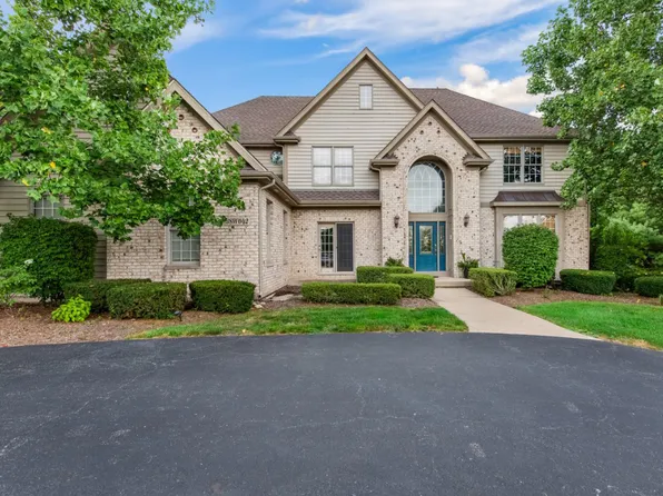 38W042 Mallard Lake Rd, Saint Charles, IL 60175