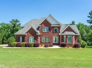 118 Creekside Ln, Forsyth, GA 31029