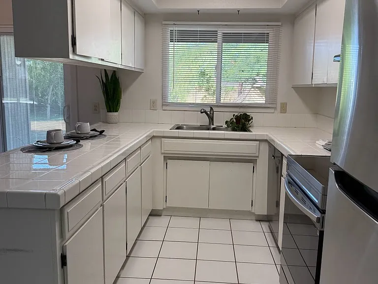 2631 S Evergreen Rd — Photo 5