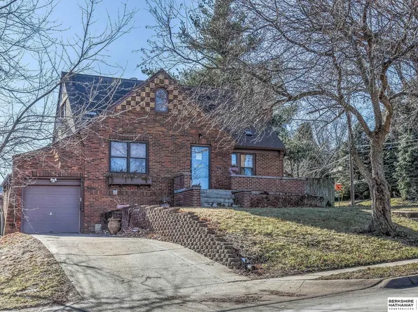 5143 Blondo St, Omaha, NE 68104