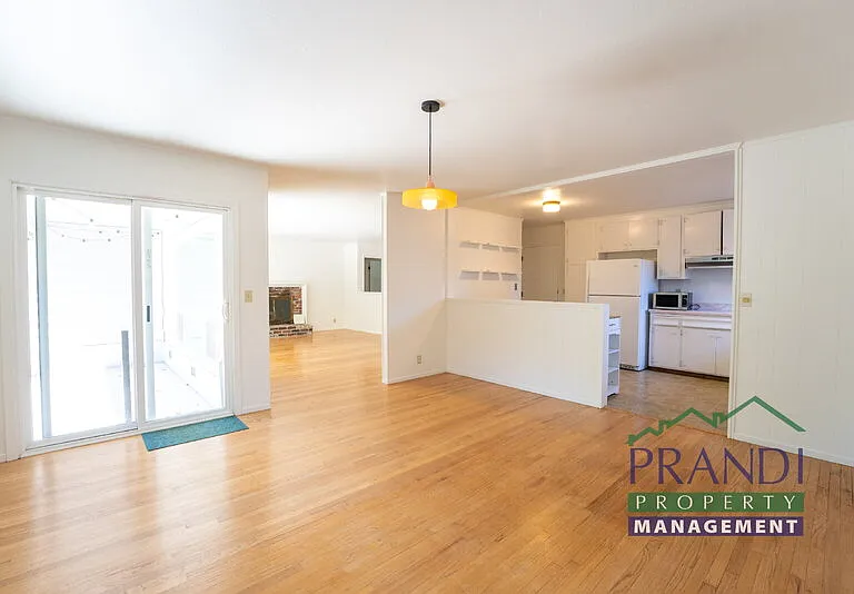 7 Edward Ave — Photo 5