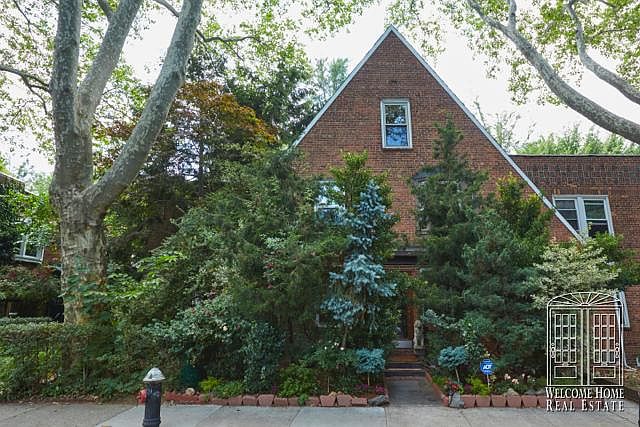 1st image of 3928 45th St