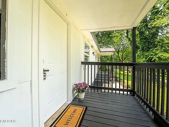 502 Hayworth Dr #A — Photo 3