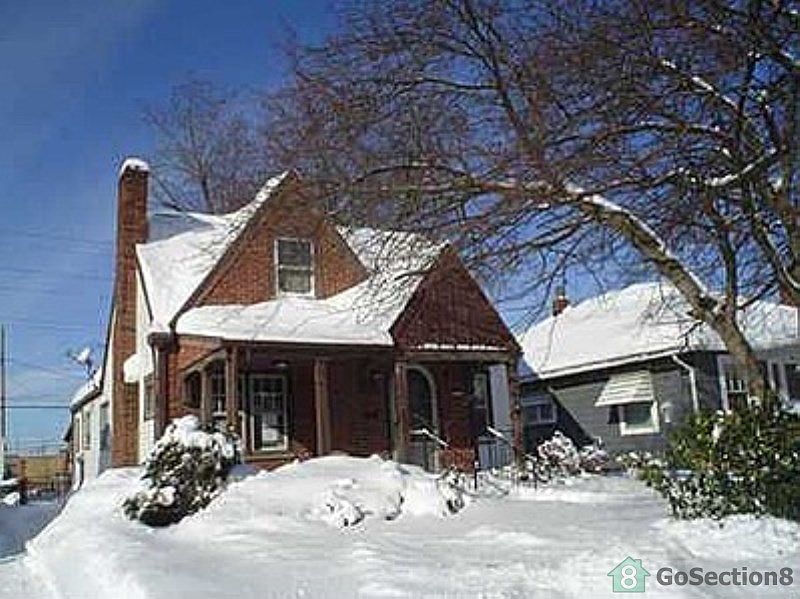 2nd image of 3163 Sherbrooke Rd