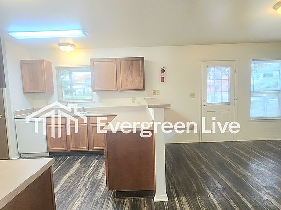 5th image of 120 Raven Dr