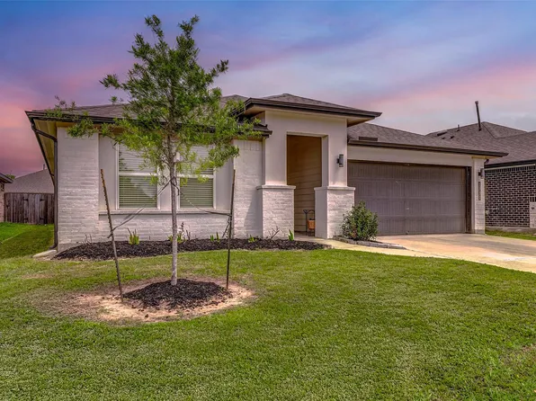 1731 William Scott St, Baytown, TX 77523