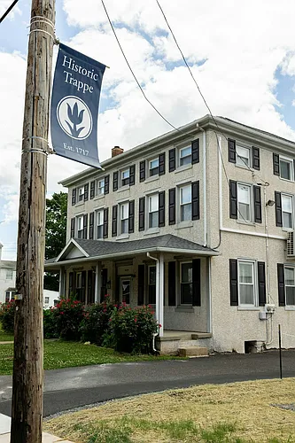 396 W Main St #2 Photo 1