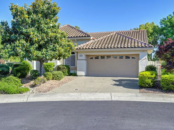 325 Roundhill Ct, Roseville, CA 95747
