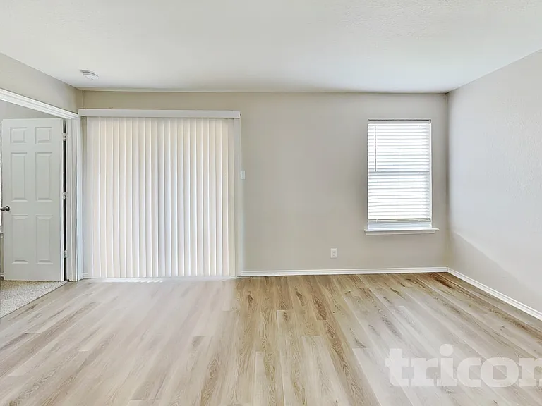 6510 Poseidon Way — Photo 2