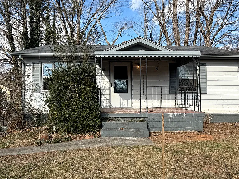 179 Sulphur Springs Rd — Photo 1