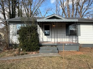 179 Sulphur Springs Rd, Asheville, NC 28806