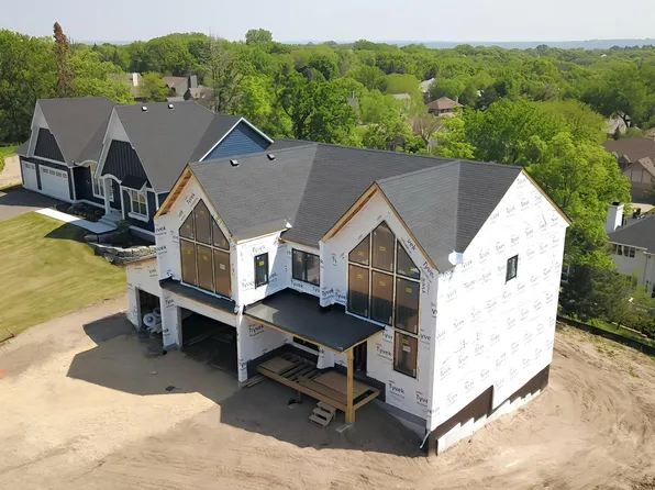 11168 Johnson Rdg, Eden Prairie, MN 55347