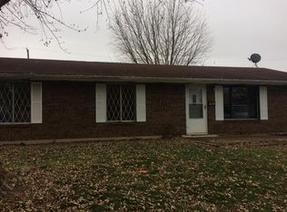 1576 Commonwealth Dr, Xenia, OH 45385