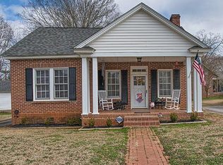 302 N Church St, Ninety Six, SC 29666