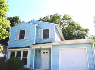 42 Three Rivers Dr, Newark, DE 19702