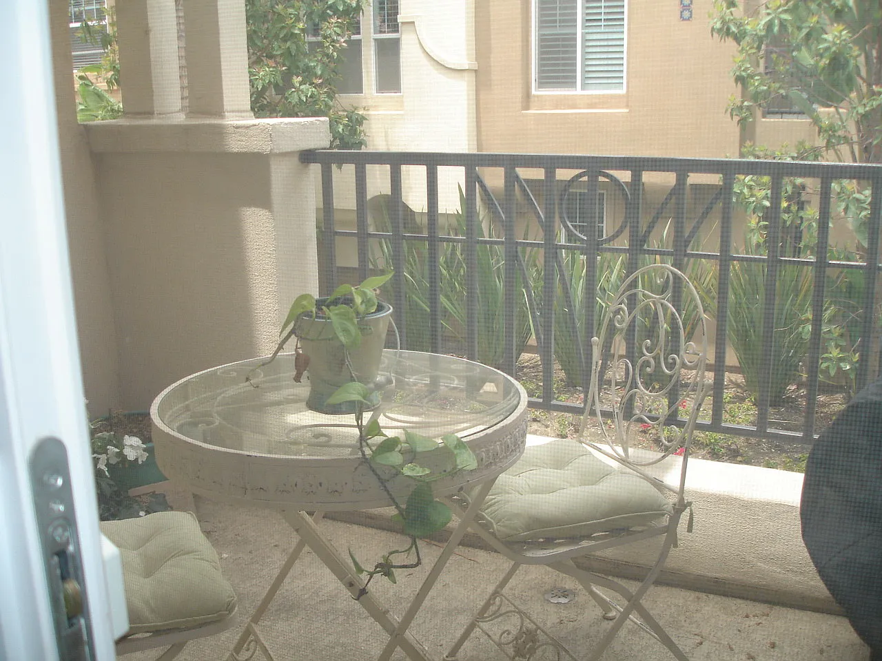 2 bed, 2.5 bath, 1101 sqft, $3,995 — Photo 3