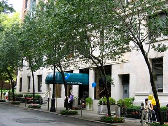 Exterior/Street