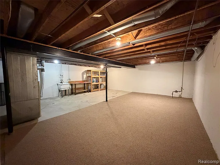 1746 Brookline St — Photo 22