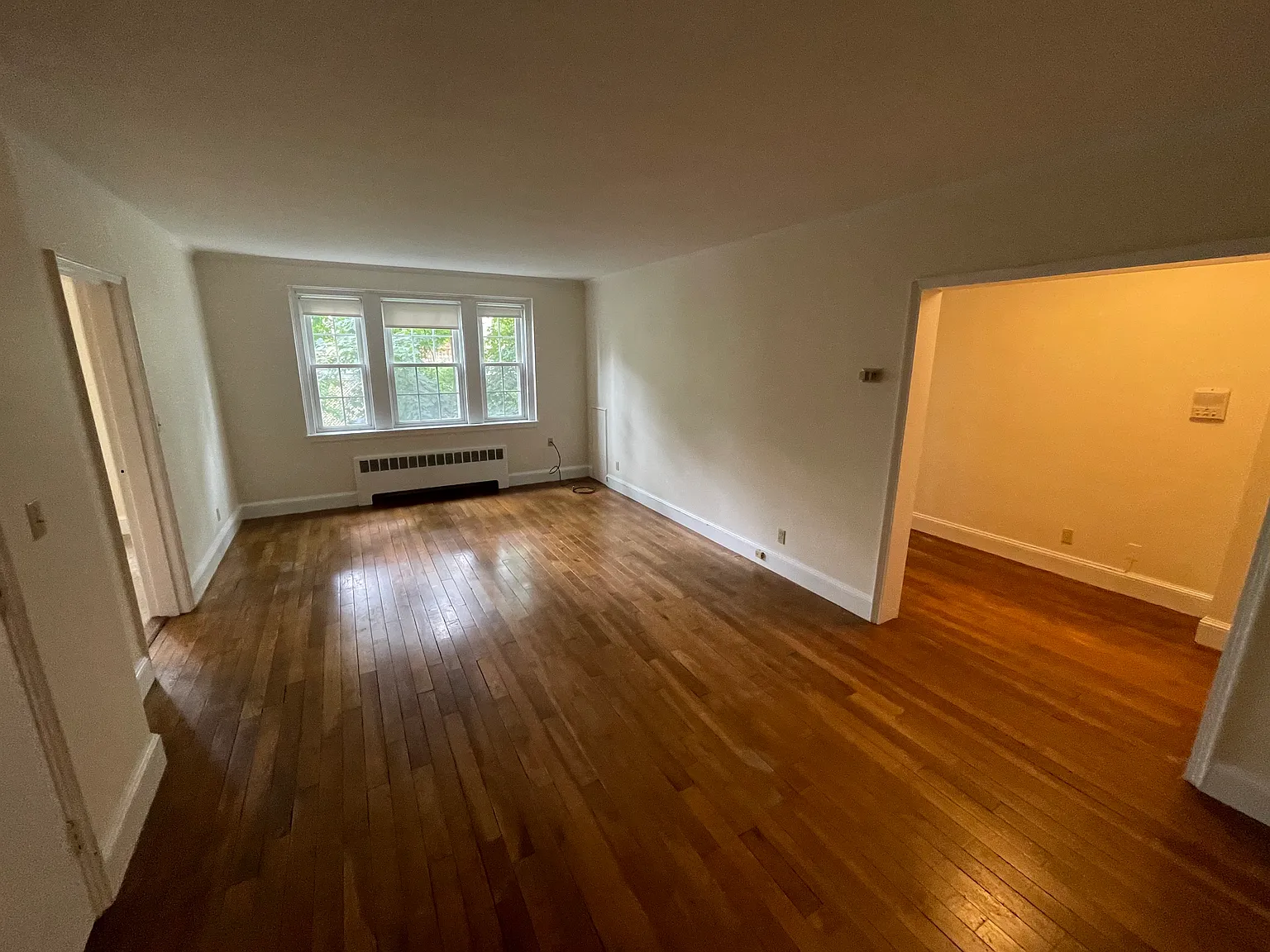 Studio, $1,950 — Photo 3
