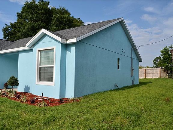 3rd image of 3505 Paris Pl