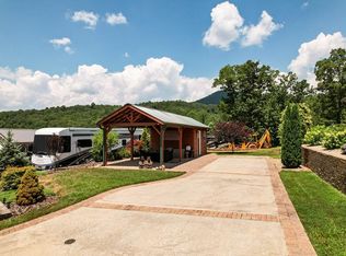 60 Sunset Ln, Franklin, NC 28734