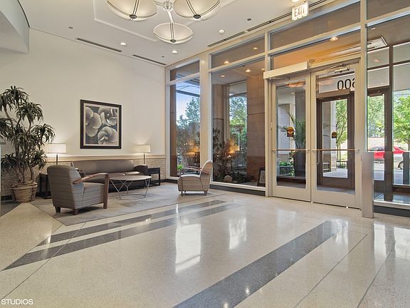 2nd image of 1600 S Prairie Ave #2301