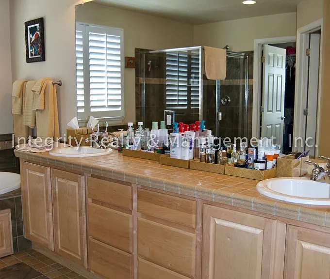 10328 Longwood Way — Photo 21