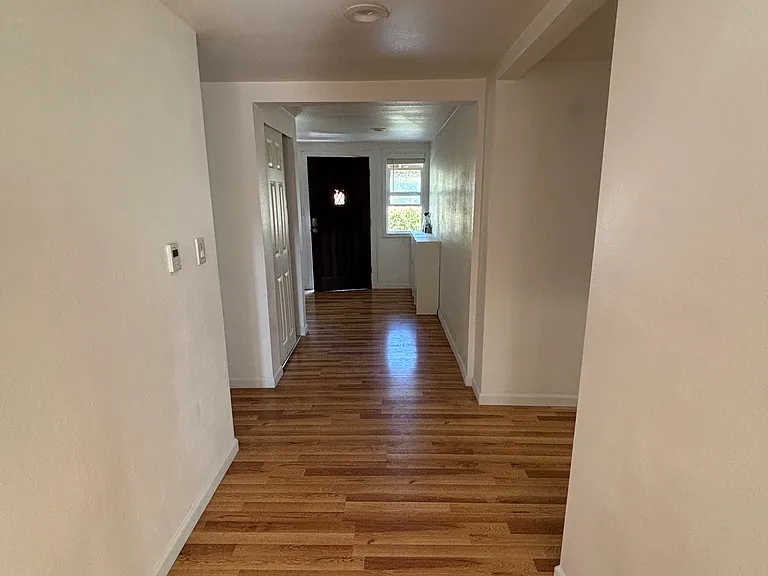 11545 Roosevelt Way NE — Photo 5