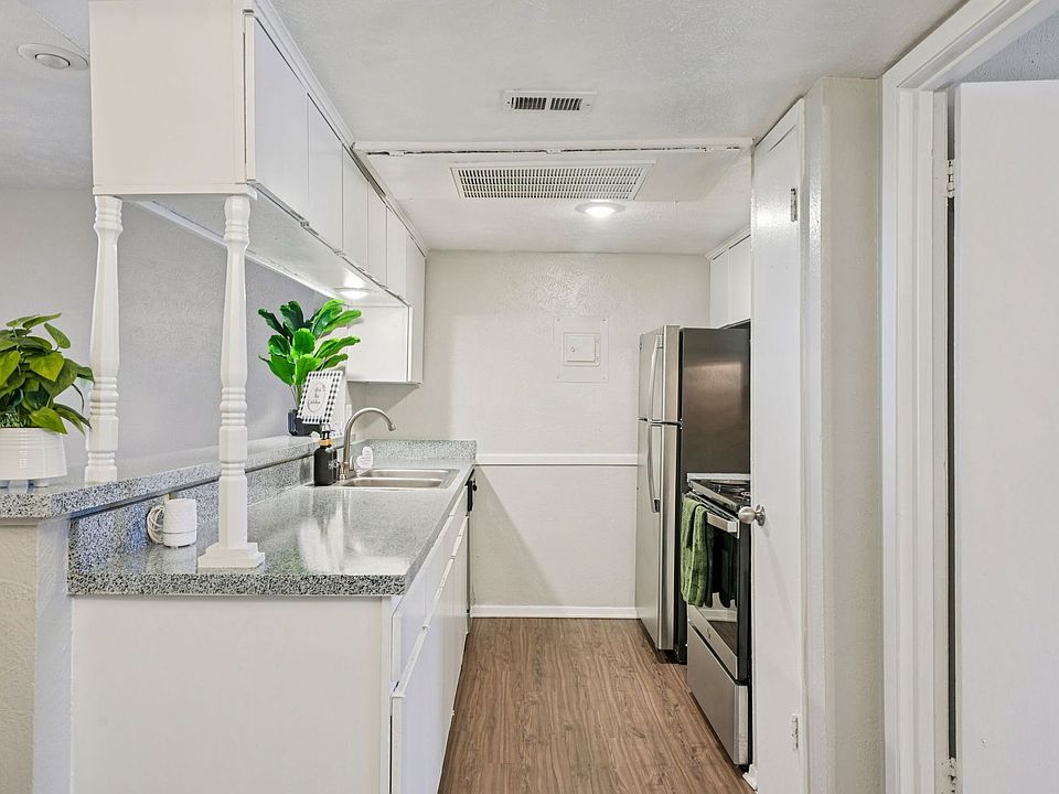 1st image of 1605 S Cooper St #135