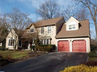 4071 Oak Ln, Lafayette Hill, PA 19444