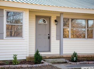 312 Sunset St SW, Hartselle, AL 35640