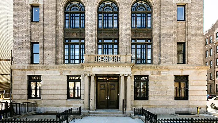 Rented by Nooklyn NYC LLC | media 22